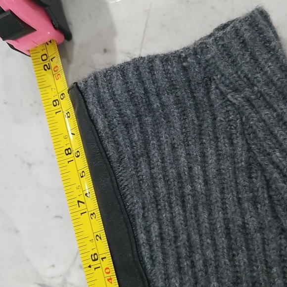 Milly of New York  Gray longsleeved turtleneck sweater size Petite - Picture 11 of 15